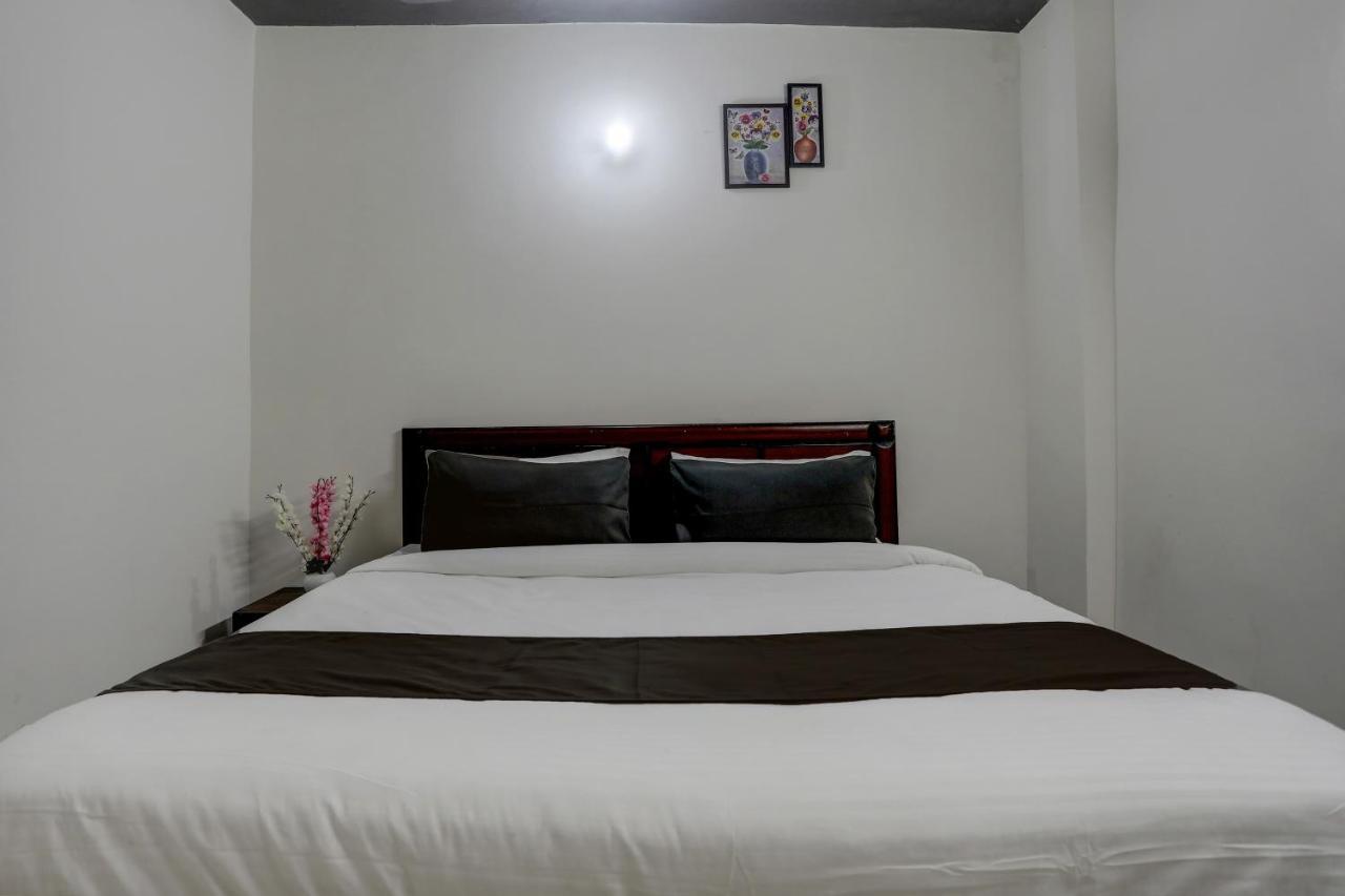Hotel O The Royal Villa New Delhi Exterior photo